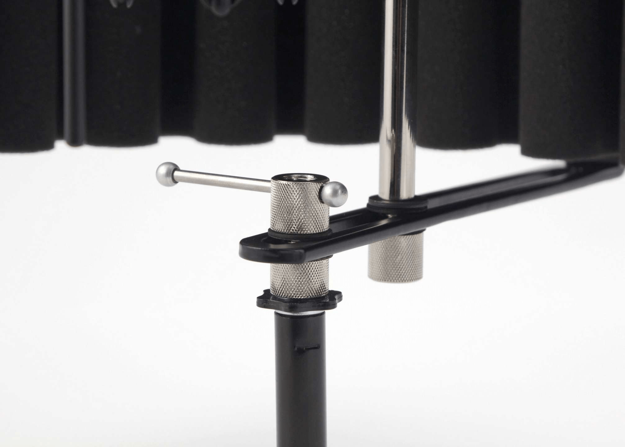 sE Electronics Isolation Filter X White Shell & Black Foam - Sound Distribution - Innovative Music